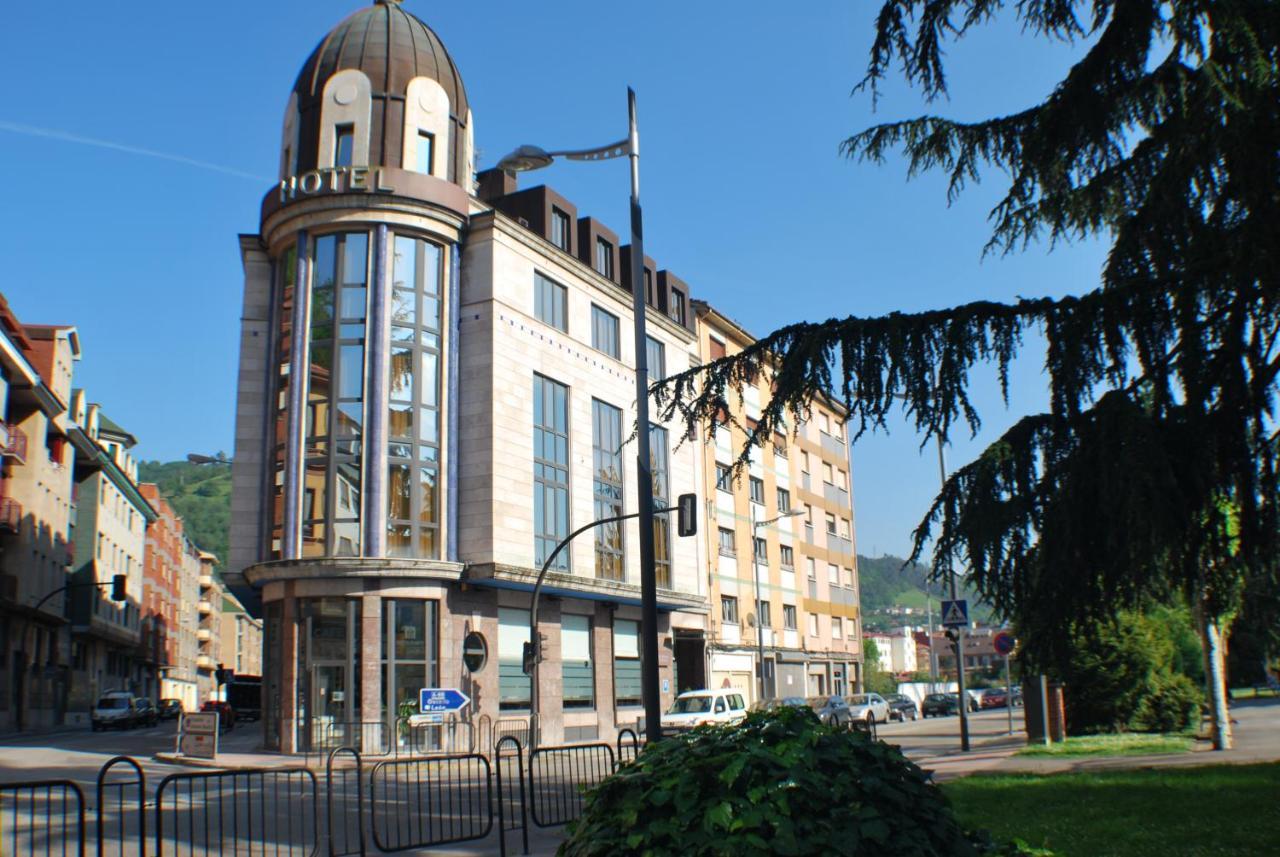 Hotel Mieres Del Camino Exterior photo