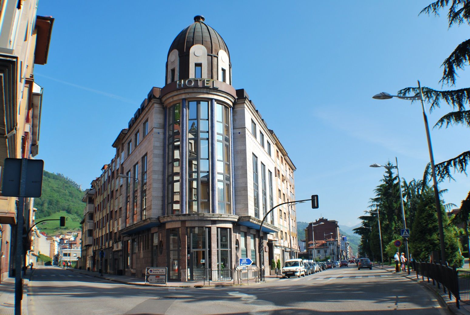 Hotel Mieres Del Camino Exterior photo